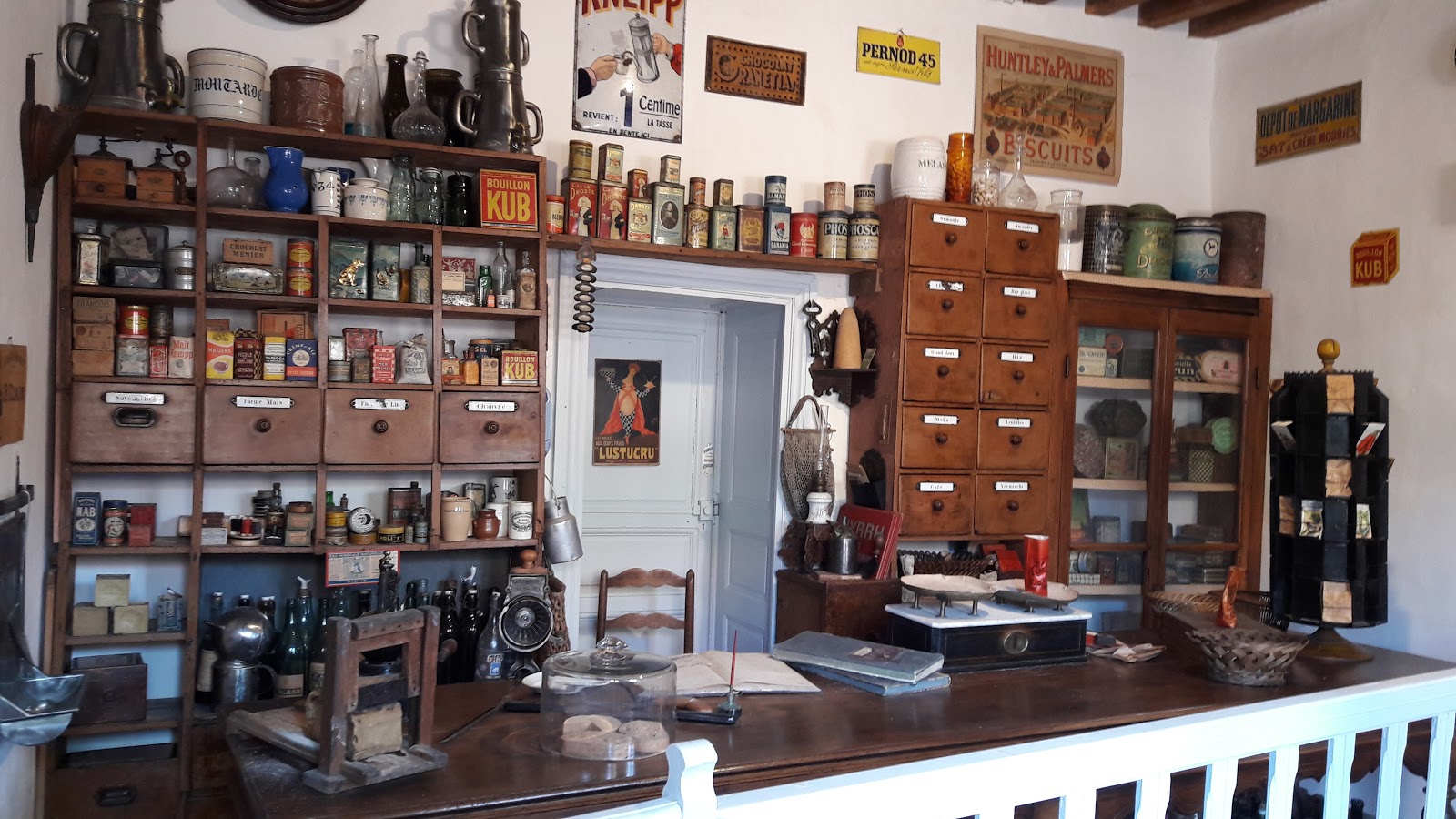5-Epicerie_Musée-Alice-Taverne_Unendliche-studio